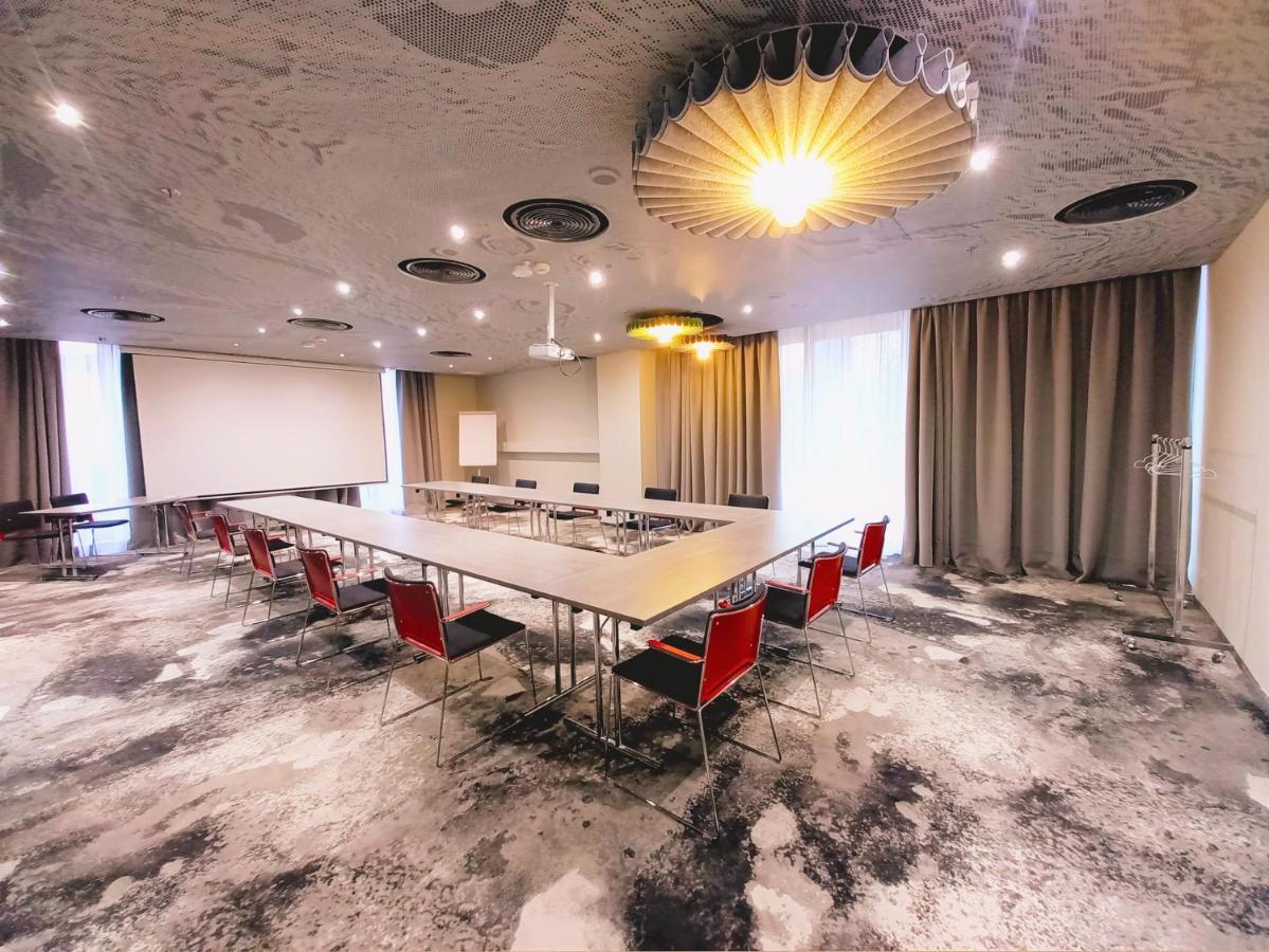 Hotel Ibis Bucharest Politehnica Esterno foto