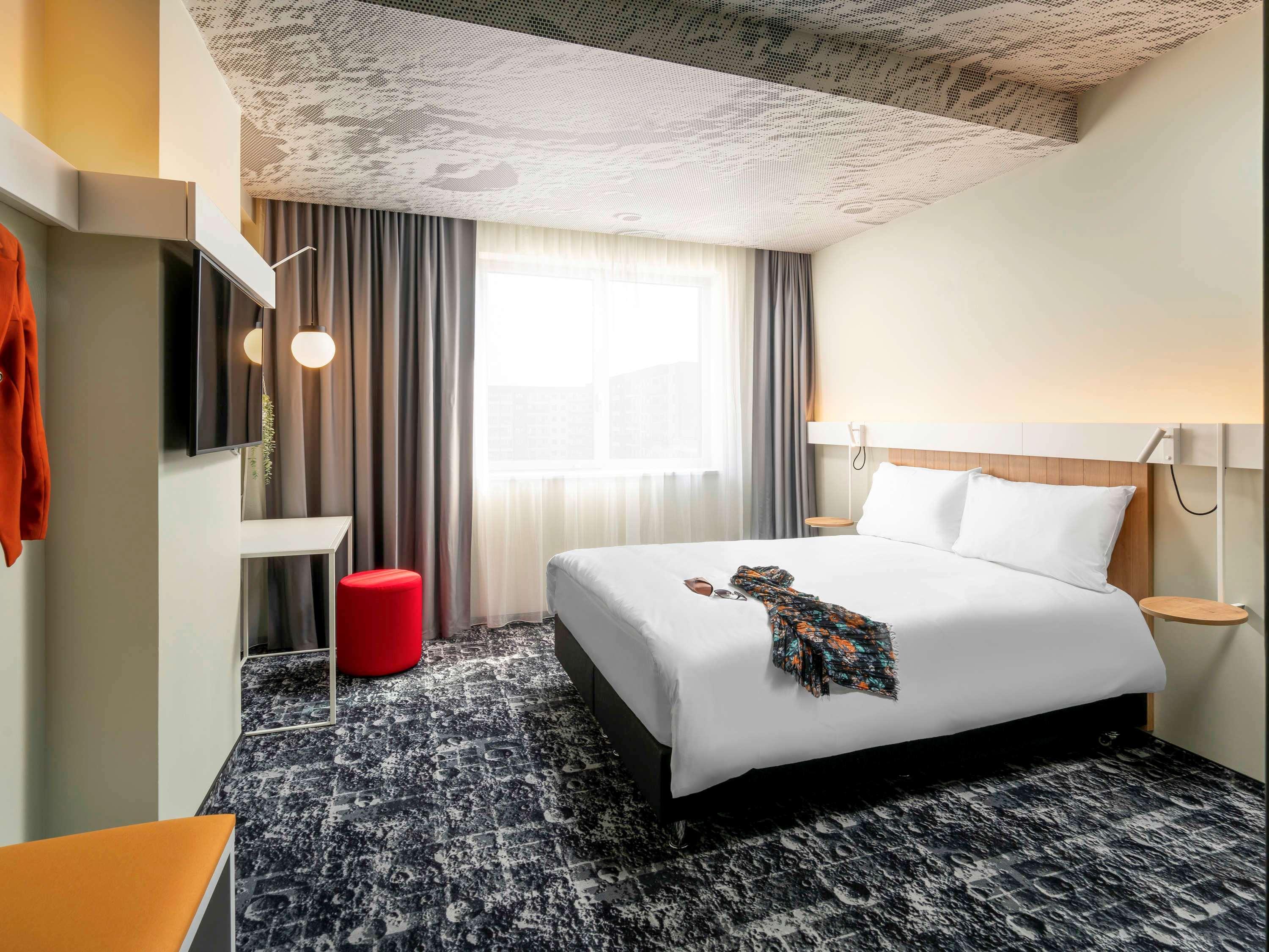 Hotel Ibis Bucharest Politehnica Esterno foto