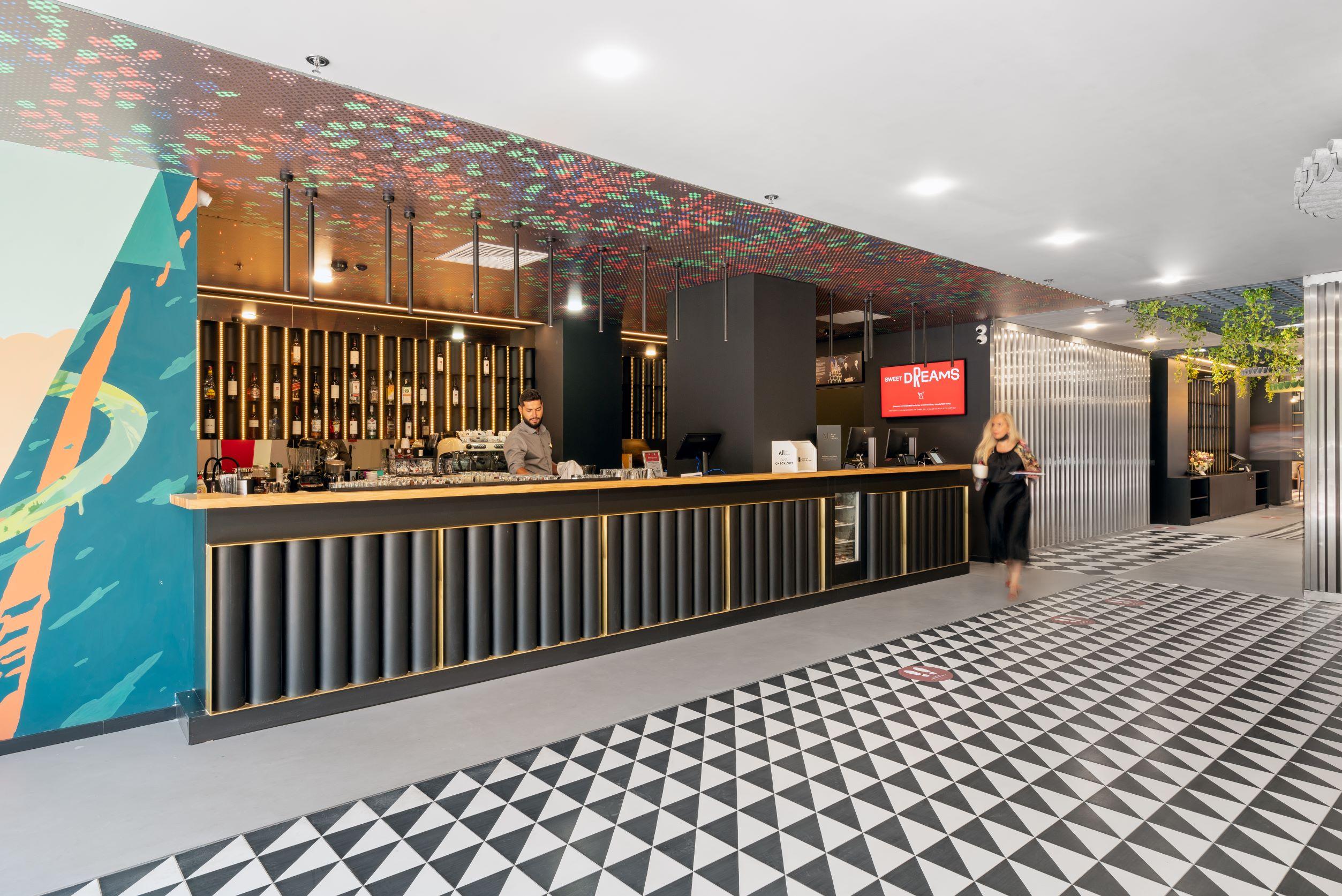 Hotel Ibis Bucharest Politehnica Esterno foto