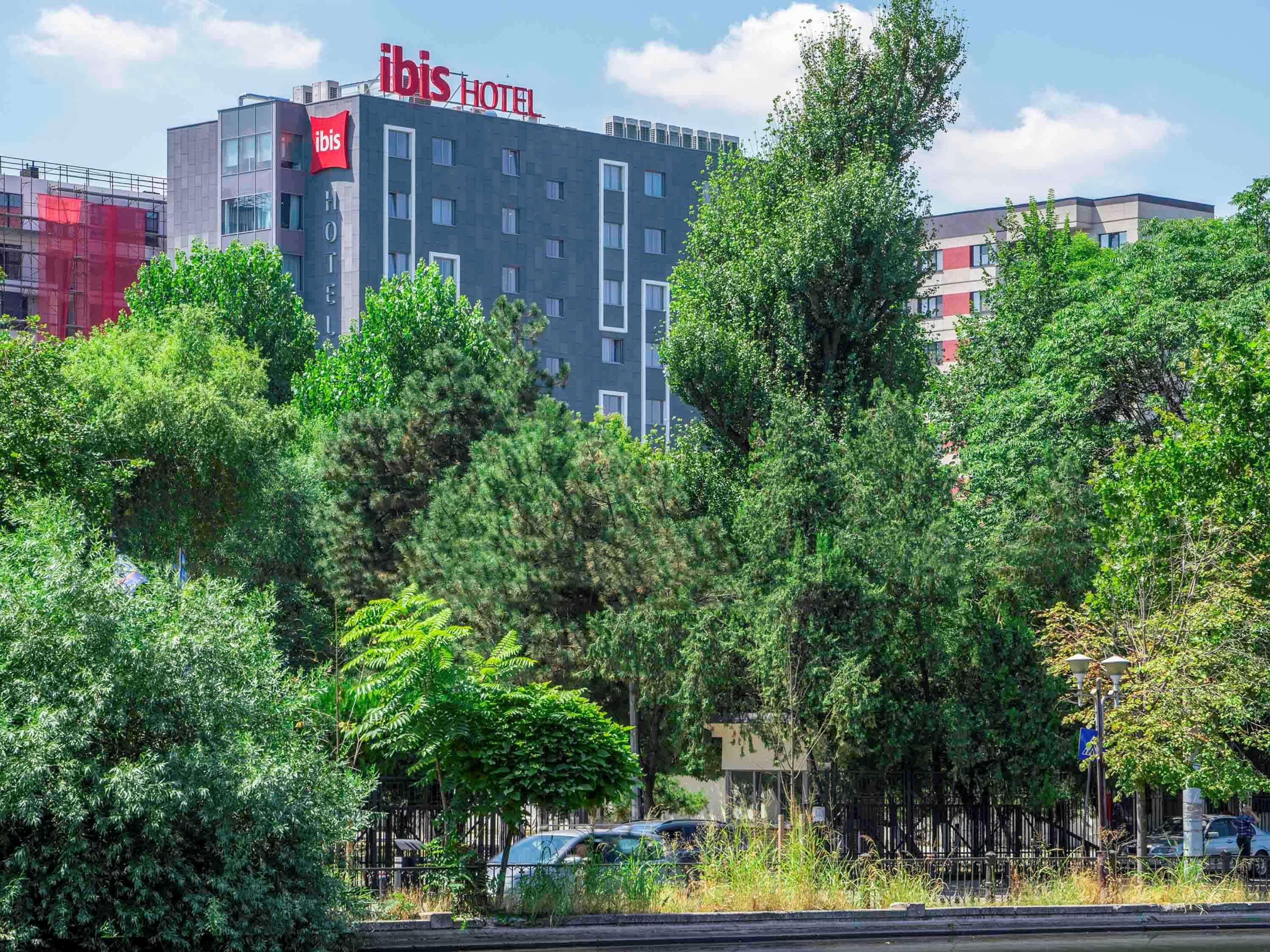 Hotel Ibis Bucharest Politehnica Esterno foto