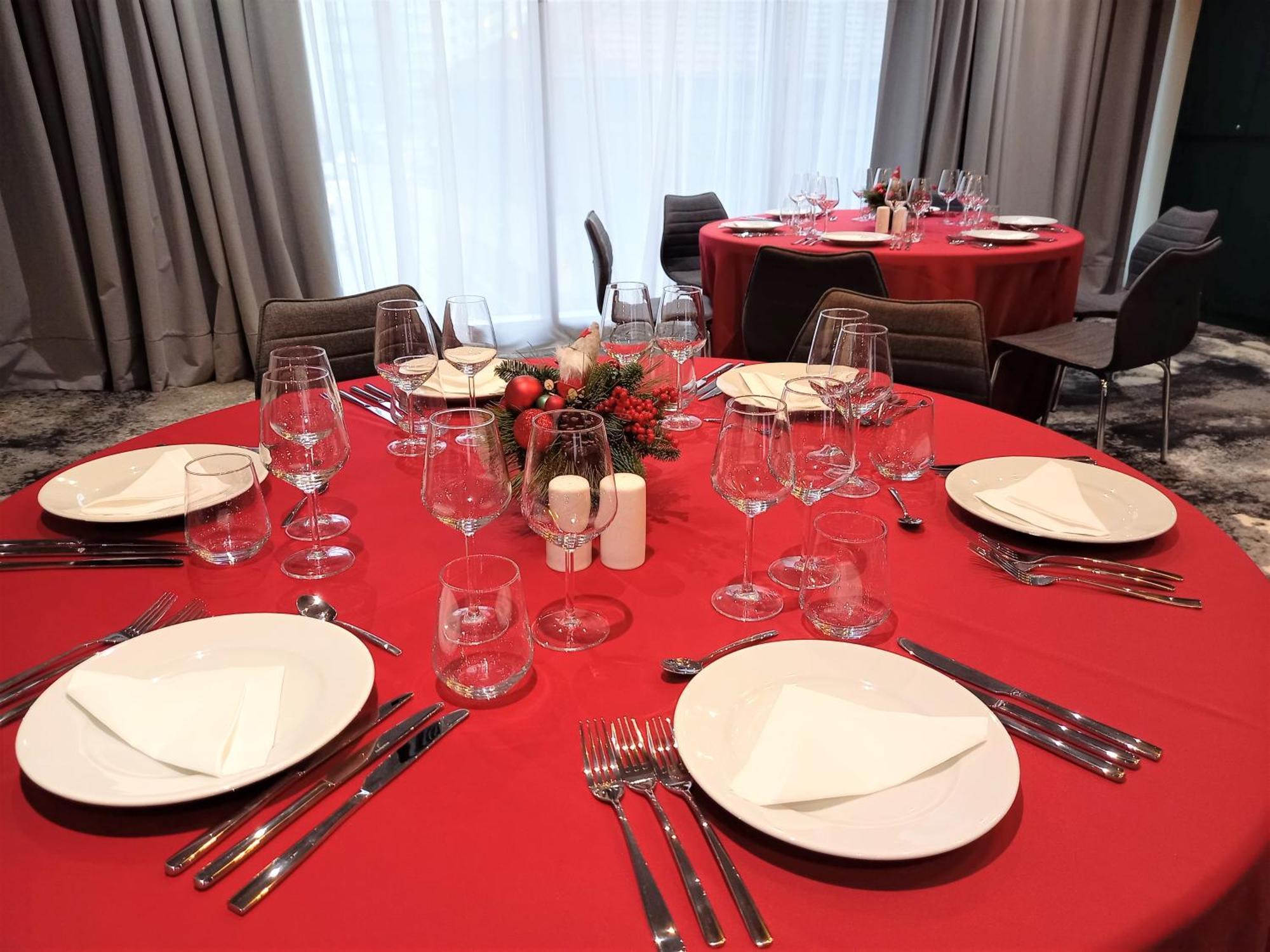 Hotel Ibis Bucharest Politehnica Esterno foto