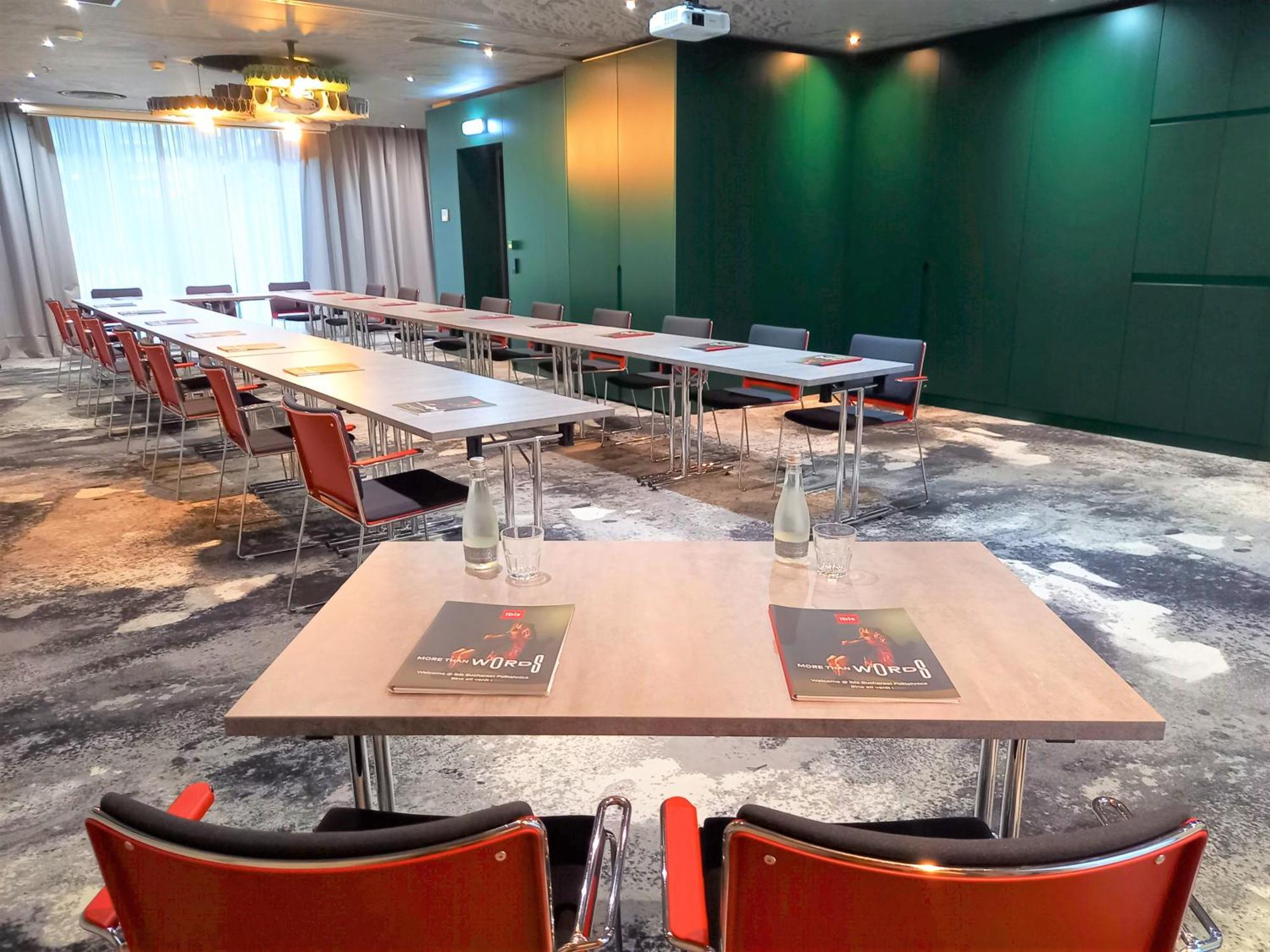 Hotel Ibis Bucharest Politehnica Esterno foto