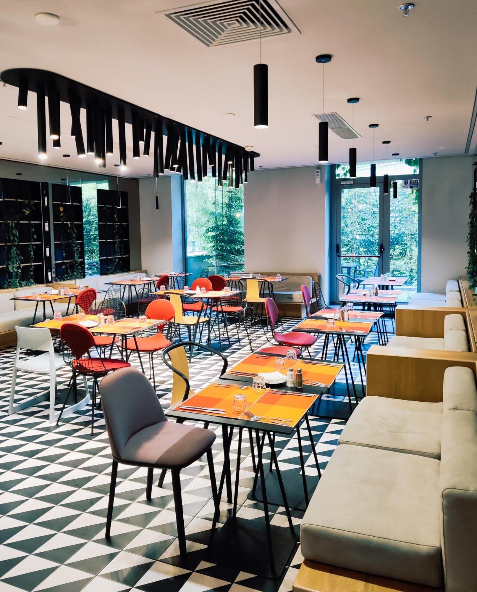 Hotel Ibis Bucharest Politehnica Esterno foto